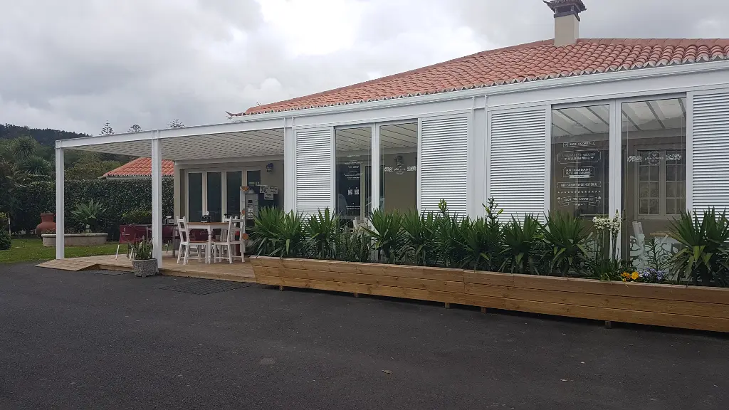 Gloria Moniz Furnas Sao Miguel