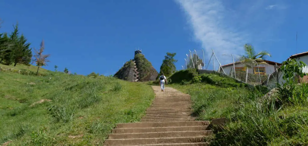 Aufstieg zum El Penol in Guatape